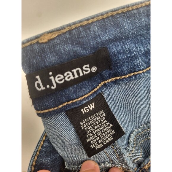 d. jeans Womens 16W Capri Denim Pants Criss Cross Grommet Design - Picture 4 of 8